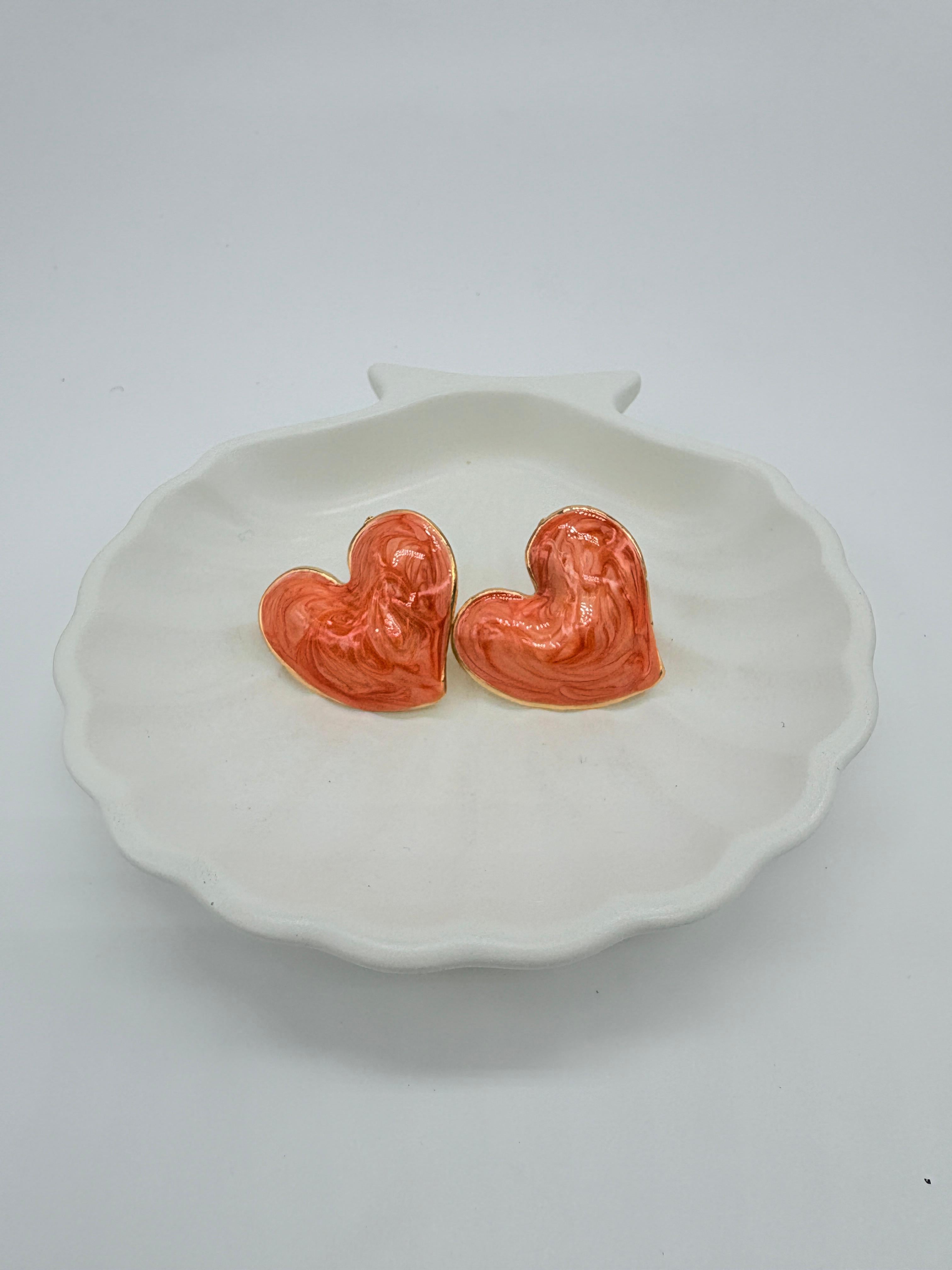 HEART SHAPED EARRING