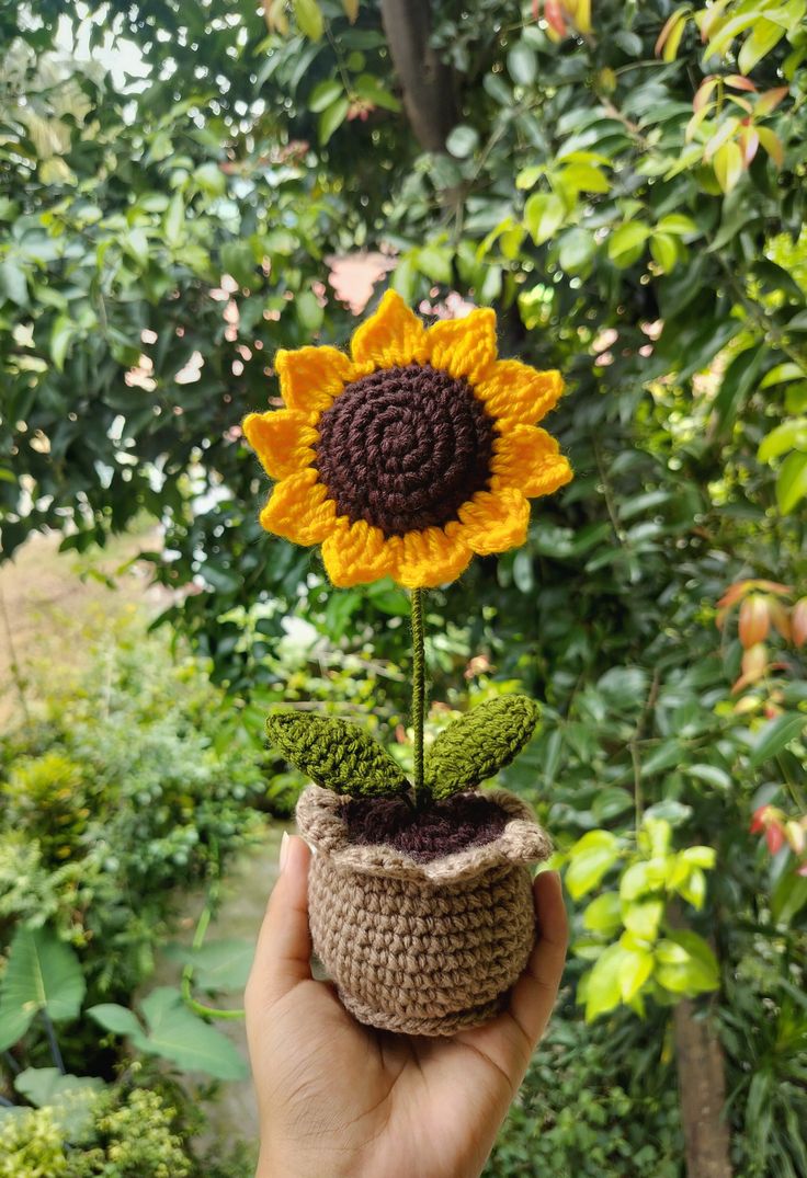 CROCHET SUNFLOWER POT | SIZE 6 INCH