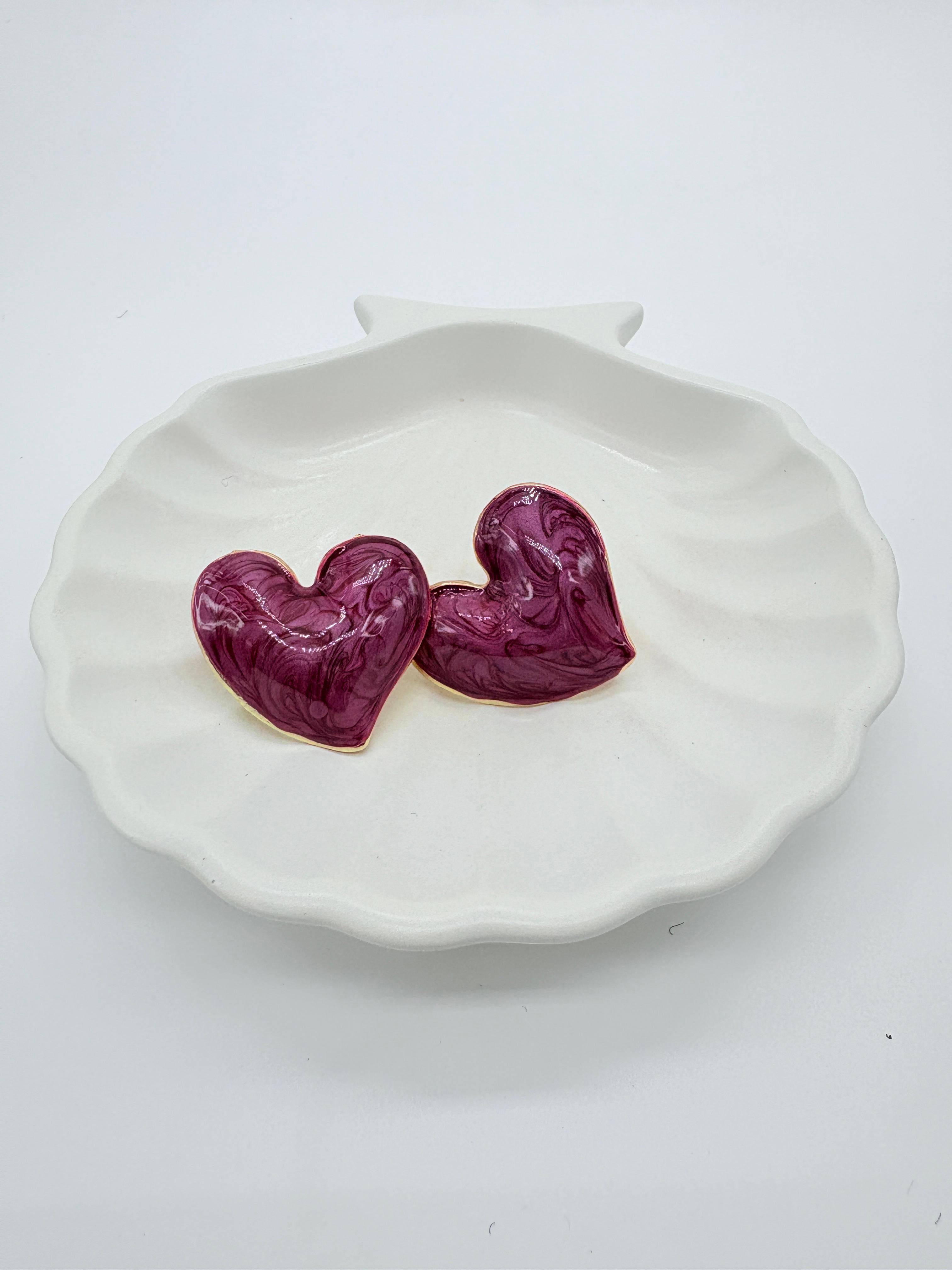 HEART SHAPED EARRING